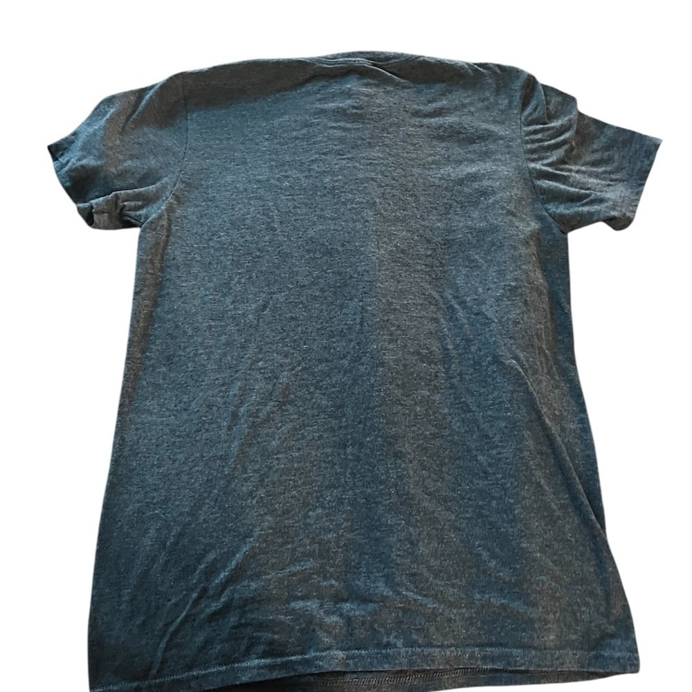 MTV Gray Graphic T-Shirt - Picture 2 of 3